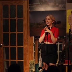 Meet your Posher, Elspeth